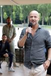 Amsterdam 13 juli 2025
Presentatie boek Dave Roelvink bij restaurant de Bosbaan . Aanwezig oa zijn vriendin Marijn Kuipers vader Dries Roelvink Honoria Roelvink Donny Roelvink en zijn moeder Lucienne Kenter.
Arold Langeveld