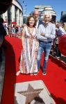 Scheveningen 30 juni 2025
Onthulling van de Walk of Fame ter gelegenheid van 35 jaar aan bijzondere musicalproducties in het AFAS Circustheater in Scheveningen. Ben Cramer
