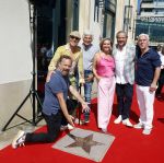 Scheveningen 30 juni 2025
Onthulling van de Walk of Fame ter gelegenheid van 35 jaar aan bijzondere musicalproducties in het AFAS Circustheater in Scheveningen. Carlo Boszhard Stanley Burleson Ben Cramer en Mariska v Kolck
