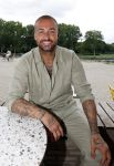 Amsterdam 13 juli 2025
Presentatie boek Dave Roelvink bij restaurant de Bosbaan . Aanwezig oa zijn vriendin Marijn Kuipers vader Dries Roelvink Honoria Roelvink Donny Roelvink en zijn moeder Lucienne Kenter.