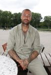 Amsterdam 13 juli 2025
Presentatie boek Dave Roelvink bij restaurant de Bosbaan . Aanwezig oa zijn vriendin Marijn Kuipers vader Dries Roelvink Honoria Roelvink Donny Roelvink en zijn moeder Lucienne Kenter.