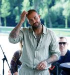 Amsterdam 13 juli 2025
Presentatie boek Dave Roelvink bij restaurant de Bosbaan . Aanwezig oa zijn vriendin Marijn Kuipers vader Dries Roelvink Honoria Roelvink Donny Roelvink en zijn moeder Lucienne Kenter.