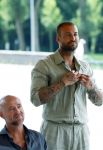 Amsterdam 13 juli 2025
Presentatie boek Dave Roelvink bij restaurant de Bosbaan . Aanwezig oa zijn vriendin Marijn Kuipers vader Dries Roelvink Honoria Roelvink Donny Roelvink en zijn moeder Lucienne Kenter.