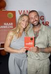 Amsterdam 13 juli 2025
Presentatie boek Dave Roelvink bij restaurant de Bosbaan . Aanwezig oa zijn vriendin Marijn Kuipers vader Dries Roelvink Honoria Roelvink Donny Roelvink en zijn moeder Lucienne Kenter.