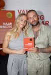 Amsterdam 13 juli 2025
Presentatie boek Dave Roelvink bij restaurant de Bosbaan . Aanwezig oa zijn vriendin Marijn Kuipers vader Dries Roelvink Honoria Roelvink Donny Roelvink en zijn moeder Lucienne Kenter.