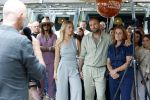 Amsterdam 13 juli 2025
Presentatie boek Dave Roelvink bij restaurant de Bosbaan . Aanwezig oa zijn vriendin Marijn Kuipers vader Dries Roelvink Honoria Roelvink Donny Roelvink en zijn moeder Lucienne Kenter.