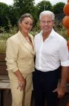 Amsterdam 13 juli 2025
Presentatie boek Dave Roelvink bij restaurant de Bosbaan . Aanwezig oa zijn vriendin Marijn Kuipers vader Dries Roelvink Honoria Roelvink Donny Roelvink en zijn moeder Lucienne Kenter.