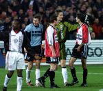 Rotterdam, 20 december 1998
Afloop Feyenoord-AJAX, eindstand 1-1
Op de foto v.l.n.r.: Dudek,Edwin v d Sar en Kees v Wonderen