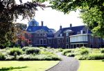 Den Haag 30 juni 2025
Jaarlijkse fotouurtje op huis ten Bosch met aanwezig Koning Willem Alexander Koningin Maxima Prinses Amalia Prinses Alexia Prinses Ariane en hondje Mambo. Er was veel pers aanwezig