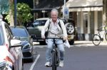 Amsterdam 15 juli 2025
Jack Spijkerman op de fiets  in Amsterdam zuid.