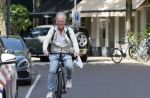 Amsterdam 15 juli 2025
Jack Spijkerman op de fiets  in Amsterdam zuid.