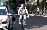Amsterdam 15 juli 2025
Jack Spijkerman op de fiets  in Amsterdam zuid.