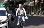 Amsterdam 15 juli 2025
Jack Spijkerman op de fiets  in Amsterdam zuid.