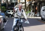 Amsterdam 15 juli 2025
Jack Spijkerman op de fiets  in Amsterdam zuid.