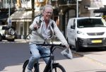 Amsterdam 15 juli 2025
Jack Spijkerman op de fiets  in Amsterdam zuid.