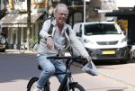 Amsterdam 15 juli 2025
Jack Spijkerman op de fiets  in Amsterdam zuid.