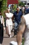 Amsterdam 17 juli 2025
Johnny van t Schip en Danielle  Zwanikken op terras en op straat in het centrum van Amsterdam.