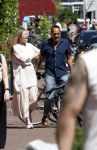 Amsterdam 17 juli 2025
Johnny van t Schip en Danielle  Zwanikken op terras en op straat in het centrum van Amsterdam.