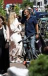 Amsterdam 17 juli 2025
Johnny van t Schip en Danielle  Zwanikken op terras en op straat in het centrum van Amsterdam.
