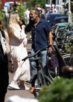 Amsterdam 17 juli 2025
Johnny van t Schip en Danielle  Zwanikken op terras en op straat in het centrum van Amsterdam.