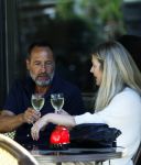 Amsterdam 17 juli 2025
Johnny van t Schip en Danielle  Zwanikken op terras en op straat in het centrum van Amsterdam.