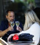 Amsterdam 17 juli 2025
Johnny van t Schip en Danielle  Zwanikken op terras en op straat in het centrum van Amsterdam.