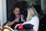 Amsterdam 17 juli 2025
Johnny van t Schip en Danielle  Zwanikken op terras en op straat in het centrum van Amsterdam.