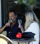 Amsterdam 17 juli 2025
Johnny van t Schip en Danielle  Zwanikken op terras en op straat in het centrum van Amsterdam.