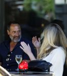 Amsterdam 17 juli 2025
Johnny van t Schip en Danielle  Zwanikken op terras en op straat in het centrum van Amsterdam.