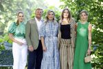 Den Haag 30 juni 2025
Jaarlijkse fotouurtje op huis ten Bosch met aanwezig Koning Willem Alexander Koningin Maxima Prinses Amalia Prinses Alexia Prinses Ariane en hondje Mambo.