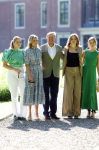 Den Haag 30 juni 2025
Jaarlijkse fotouurtje op huis ten Bosch met aanwezig Koning Willem Alexander Koningin Maxima Prinses Amalia Prinses Alexia Prinses Ariane en hondje Mambo.