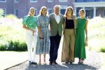 Den Haag 30 juni 2025
Jaarlijkse fotouurtje op huis ten Bosch met aanwezig Koning Willem Alexander Koningin Maxima Prinses Amalia Prinses Alexia Prinses Ariane en hondje Mambo.