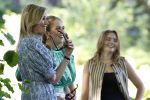 Den Haag 30 juni 2025
Jaarlijkse fotouurtje op huis ten Bosch met aanwezig Koning Willem Alexander Koningin Maxima Prinses Amalia Prinses Alexia Prinses Ariane en hondje Mambo.