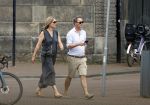 Gouda 18 juli 2025
Rogier Smit heeft een afspraak met zijn zus Pauline en zwager Reinout  in het centrum van Gouda.