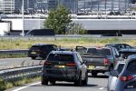 Amsterdam 17 juli 2025
Undercover Politie wagens op de vluchtstrook van de A9