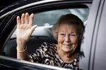Den Haag 5 juli 2025
Hare Koninklijke Hoogheid Prinses Beatrix der Nederlanden heeft op zaterdagmiddag 5 juli het 60-jarig jubileum van de Stichting Paardrijden voor Gehandicapten (SPG) op de Madurodam Manege in Den Haag bijgewoond.