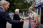 Den Haag 5 juli 2025
Hare Koninklijke Hoogheid Prinses Beatrix der Nederlanden heeft op zaterdagmiddag 5 juli het 60-jarig jubileum van de Stichting Paardrijden voor Gehandicapten (SPG) op de Madurodam Manege in Den Haag bijgewoond.