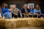 Den Haag 5 juli 2025
Hare Koninklijke Hoogheid Prinses Beatrix der Nederlanden heeft op zaterdagmiddag 5 juli het 60-jarig jubileum van de Stichting Paardrijden voor Gehandicapten (SPG) op de Madurodam Manege in Den Haag bijgewoond.