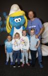Leidschendam 6 juli 2025
Premiere Smurfen film bij Kinepolis . Aanwezig oa van de stemmencast Roxy Dekker Luuk v Leeuwen Julia Tan en Thorn de Vries . Raymond v Barneveld kwam met zijn zoon , kleinkinderen en zijn vrouw