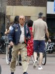 Gouda 18 juli 2025
Rogier Smit heeft een afspraak met zijn zus Pauline en zwager Reinout  in het centrum van Gouda.