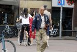 Gouda 18 juli 2025
Rogier Smit heeft een afspraak met zijn zus Pauline en zwager Reinout  in het centrum van Gouda.