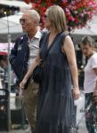Gouda 18 juli 2025
Rogier Smit heeft een afspraak met zijn zus Pauline en zwager Reinout  in het centrum van Gouda.