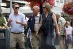 Gouda 18 juli 2025
Rogier Smit heeft een afspraak met zijn zus Pauline en zwager Reinout  in het centrum van Gouda.