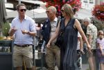 Gouda 18 juli 2025
Rogier Smit heeft een afspraak met zijn zus Pauline en zwager Reinout  in het centrum van Gouda.