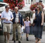 Gouda 18 juli 2025
Rogier Smit heeft een afspraak met zijn zus Pauline en zwager Reinout  in het centrum van Gouda.