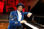 Amsterdam 27 juni 2025
Wibi Soerjadi geeft een concert in de Duif in Amsterdam.