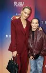 Amsterdam 8 juli 2025
Premiere superman in Tuschinski. Ymre Stiekema met dochter