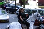 Amsterdam 6 Augustus 1999
Mylene de la Haye op een paard in Amsterdam.