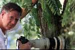 Porto Ercole 1 augustus 2000
Prins Bernhard , Prinses Christina en Prins Willem Alexander op vakantie met de Jumbo 6
Joop v Tellingen als paparazzi