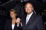 Amsterdam 21 augustus 2000
Premiere nieuwe film van Paul Verhoeven, Hollowman.
Joop v d Ende en Janine vd Ende